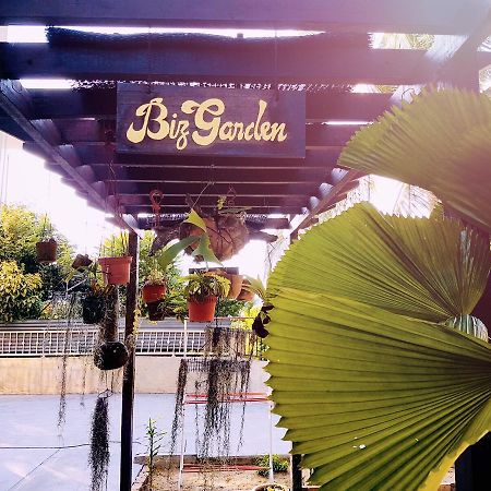 Big Garden Homestay Pantai Remis Buitenkant foto