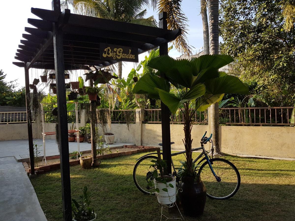 Big Garden Homestay Pantai Remis Buitenkant foto